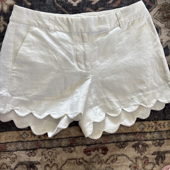 J. Crew Pants - J Crew Linen Blend White Scallop Hem Shorts Size 0